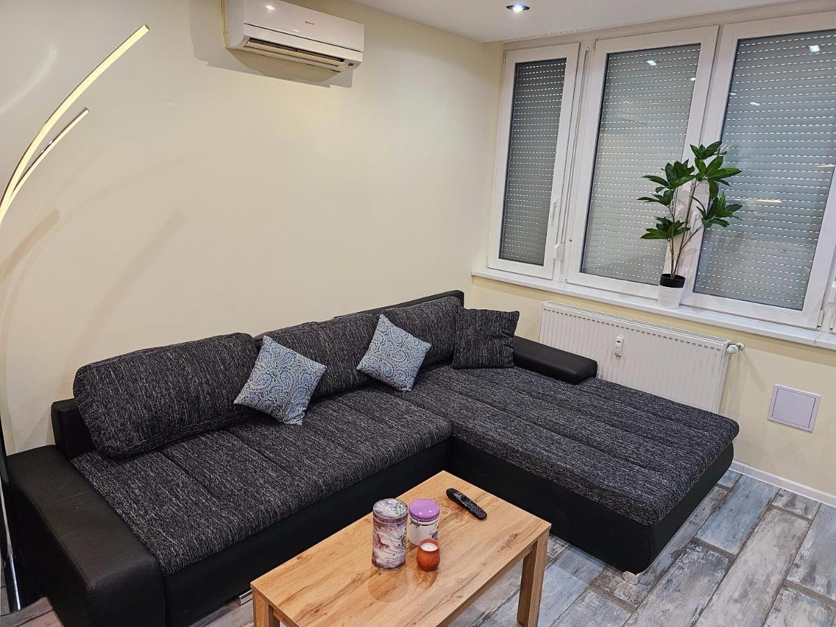 Urban Loft Lejlighed Salgótarján Eksteriør billede